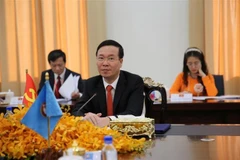 Thường trực Ban Bí thư Võ Văn Thưởng tại buổi hội đàm với Samdech Say Chhum, Phó chủ tịch CPP, Chủ tịch Thượng viện Vương quốc Campuchia. (Ảnh: Vũ Hùng/TTXVN)