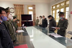 Lào Cai bắt tạm giam 5 đối tượng về tội giả mạo trong công tác