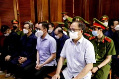 Đề nghị tuyên phạt bị cáo Tất Thành Cang 12 đến 14 năm tù