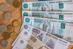 Đồng ruble của Nga rời khỏi mức cao nhất trong hơn 5 tuần