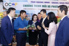Gần 80 doanh nghiệp Việt Nam dự hội chợ thương mại Việt-Lào 2022