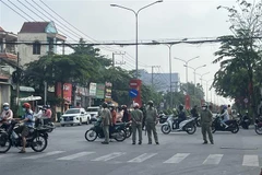 Bình Dương: Rò rỉ amoniac ở nơi sản xuất đá, nhiều người phải sơ tán