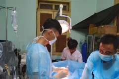 Bệnh xá đảo Song Tử Tây kịp thời cấp cứu ngư dân bị đột quỵ não