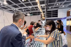 Doanh nghiệp Hong Kong quan tâm thị trường đá quý Việt Nam