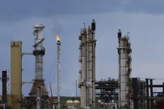 Mỏ dầu Syncrude ở phía Bắc Fort McMurray, tỉnh Alberta, miền Tây Canada. (Nguồn: AFP/TTXVN)