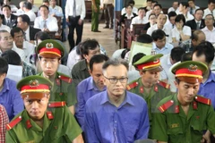 Các bị cáo tại phiên tòa. (Ảnh Thành Chung/TTXVN)