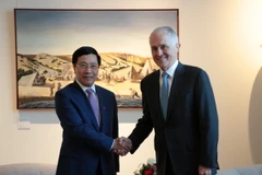 Phó Thủ tướng Phạm Bình Minh và Ngoại trưởng Australia Julie Bishop tại lễ ký kết Chương trình hành động giai đoạn 2016-2019. (Ảnh: Khánh Linh/TTXVN)