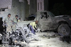 Hiện trường một vụ đánh bom do Al-Shabaab thực hiện ở Mogadishu. (Nguồn: Reuters)