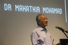 Thủ tướng Malaysia Mahathir Mohamad phát biểu tại sự kiện dân chủ ở Kuala Lumpur ngày 16/2. (Ảnh: Hà Ngọc/TTXVN)