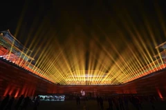 Ánh sáng lung linh tại Ngọ Môn ở Tử Cấm Thành, Bắc Kinh, Trung Quốc. (Nguồn: THX/TTXVN)