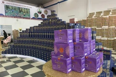 Các sản phẩm của Công ty cổ phần đầu tư Sâm Việt Nam được trưng bày trong ngày khai trương trụ sở. (Ảnh: Cao Nguyên/TTXVN)