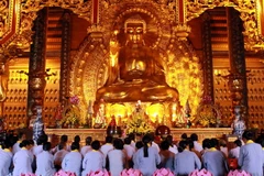 [Photo] Sẵn sàng cho Đại lễ Vesak Liên hợp quốc 2014