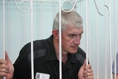 Thêm một nhân vật trong vụ án Yukos được tự do