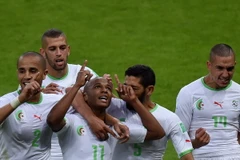 HLV Halilhodzic nhắc nhở học trò không nên quá "đam mê bốc lửa" 