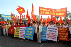 [Photo] Míttinh tại Hải Phòng, Thanh Hóa phản đối Trung Quốc