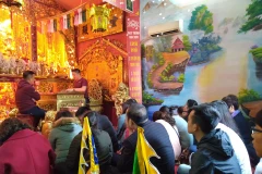 Xuyên Việt để 'trấn yểm,' Thầy Long vi phạm phòng chống dịch thế nào?