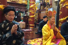 Lễ Thượng nguyên tại Đền Dâu năm nay chỉ tổ chức trong nội bộ nhà đền. (Ảnh: Minh Thu/Vietnam+