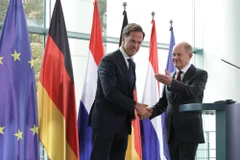 Thủ tướng Đức Olaf Scholz (phải) và Thủ tướng Hà Lan Mark Rutte tại cuộc gặp ở Berlin tháng 10/2022. (Nguồn: Getty Images)