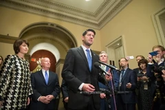 Chủ tịch Hạ viện Mỹ Paul Ryan (phía trước). (Nguồn: UPI-YONHAP/TTXVN)