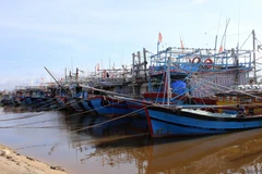 Quảng Trị yêu cầu người dân không ra khỏi nhà, học sinh nghỉ học