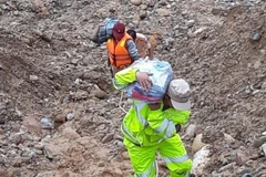 Phó Thủ tướng: Cần sớm tiếp cận hiện trường, tìm kiếm người mất tích