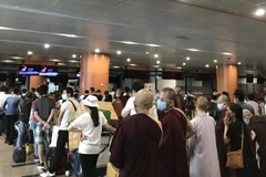 Dịch COVID-19: Đưa hơn 240 công dân Việt Nam từ Myanmar về nước