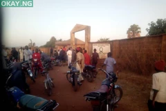 Các tay súng tấn công trường học ở Nigeria, bắt cóc một số sinh viên