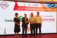 Chuyển đổi số: Vinh danh 5 ngân hàng tiêu biểu trong năm 2020