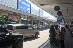 Sân bay Tân Sơn Nhất thông thoáng hơn sau khi triển khai phân làn ôtô