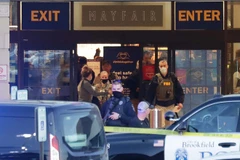 Lực lượng an ninh có mặt tại hiện trường vụ xả súng. (Nguồn: jsonline)