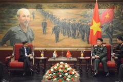 Chủ nhiệm Tổng cục Chính trị QĐND Việt Nam tiếp Đại sứ Ấn Độ