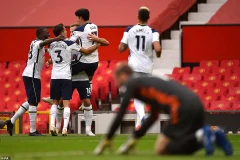 Cận cảnh Tottenham vùi dập Manchester United 6-1 tại Old Trafford