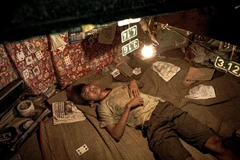 Cảnh đánh nhau trong 'Ròm' gây xúc động cho người xem. (Ảnh: Nhà phát hành)