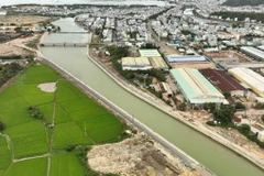 Hệ thống tiêu thoát lũ sông Dinh, thành phố Quy Nhơn, tỉnh Bình Định. (Ảnh: Vũ Sinh/TTXVN)