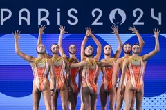 Đội tuyển Bơi nghệ thuật Pháp tại Olympic Paris. (Nguồn: The Atlantic)
