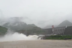 Nhà máy Thủy điện Sơn La. (Ảnh: Nguyễn Cường/TTXVN)