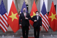 Phó Thủ tướng, Bộ trưởng Bộ Ngoại giao Phạm Bình Minh với Ngoại trưởng Hoa Kỳ Mike Pompeo. (Ảnh: Lâm Khánh/TTXVN)