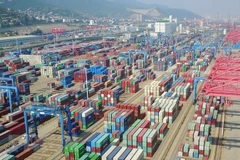 Một cảng hàng hóa ở Giang Tô, Trung Quốc. (Nguồn: AFP/TTXVN)