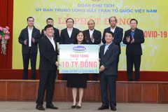 Vinamilk chung tay cùng Chính phủ trong công tác phòng, chống và đẩy lùi dịch bệnh COVID-19. (Nguồn: Vietnam+)