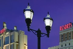 Jakarta thay toàn bộ đèn đường để tiết kiệm năng lượng