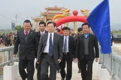 Quảng Bình khánh thành cầu vượt sông giúp học sinh đến trường