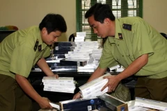 Vĩnh Long thu giữ gần 14.500 gói thuốc lá ngoại nhập lậu