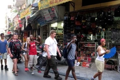 Hà Nội chào đón vị khách quốc tế thứ 3 triệu năm 2014