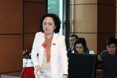 Lộ trình tăng thuế thuốc lá cần gắn chặt với giải pháp chống buôn lậu