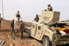 Binh sỹ Iraq gác tại khu vực biên giới giữa Iraq và Syria. (Nguồn: AFP/TTXVN)