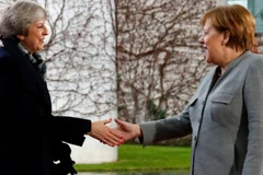 Thủ tướng Đức Angela Merkel và người đồng cấp Anh Theresa May trong cuộc gặp tại Berlin ngày 11/12. (Nguồn: Reuters)