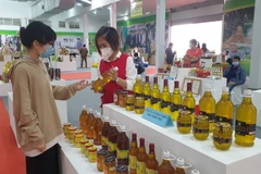 Các sản phẩm OCOP được trưng bày tại Hội nghị. (Ảnh: Phương Anh/TTXVN)