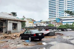 Khu đất A2 Nguyễn Văn Linh được thành phố Đà Nẵng kêu gọi làm bãi đỗ xe đang gây nhiều phản ứng trái chiều. (Nguồn: thanhnien.vn)