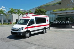 Xe cứu thương có lắp đặt bộ khử khuẩn và làm sạch không khí với áp lực âm chuyên dùng cấp cứu và chuyển viện đối với bệnh nhân COVID-19 trở nặng. (Nguồn: THACO)