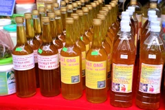 Mật ong bạc hà là đặc sản cao nguyên đá Hà Giang. (Ảnh: Hoài Thu/Vietnam+)